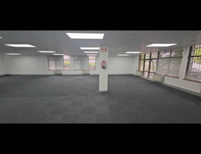 BUSINESS PROPERTY TO RENT IN VORNA VALLEY